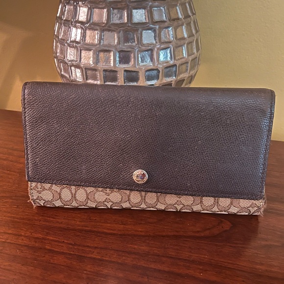 COACH Signature Brown Checkbook Wallet Clutch Snap - Picture 1 of 9